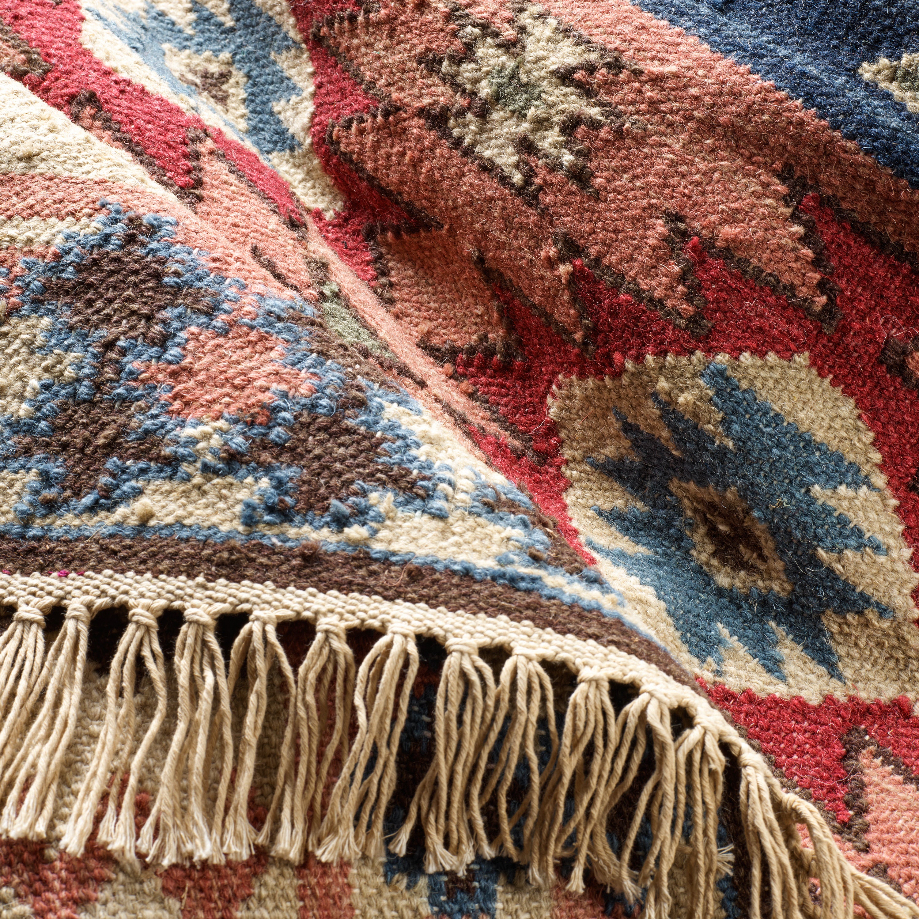 DA2203_BalsamKilim_Multi_CloseUpDetail.jpg