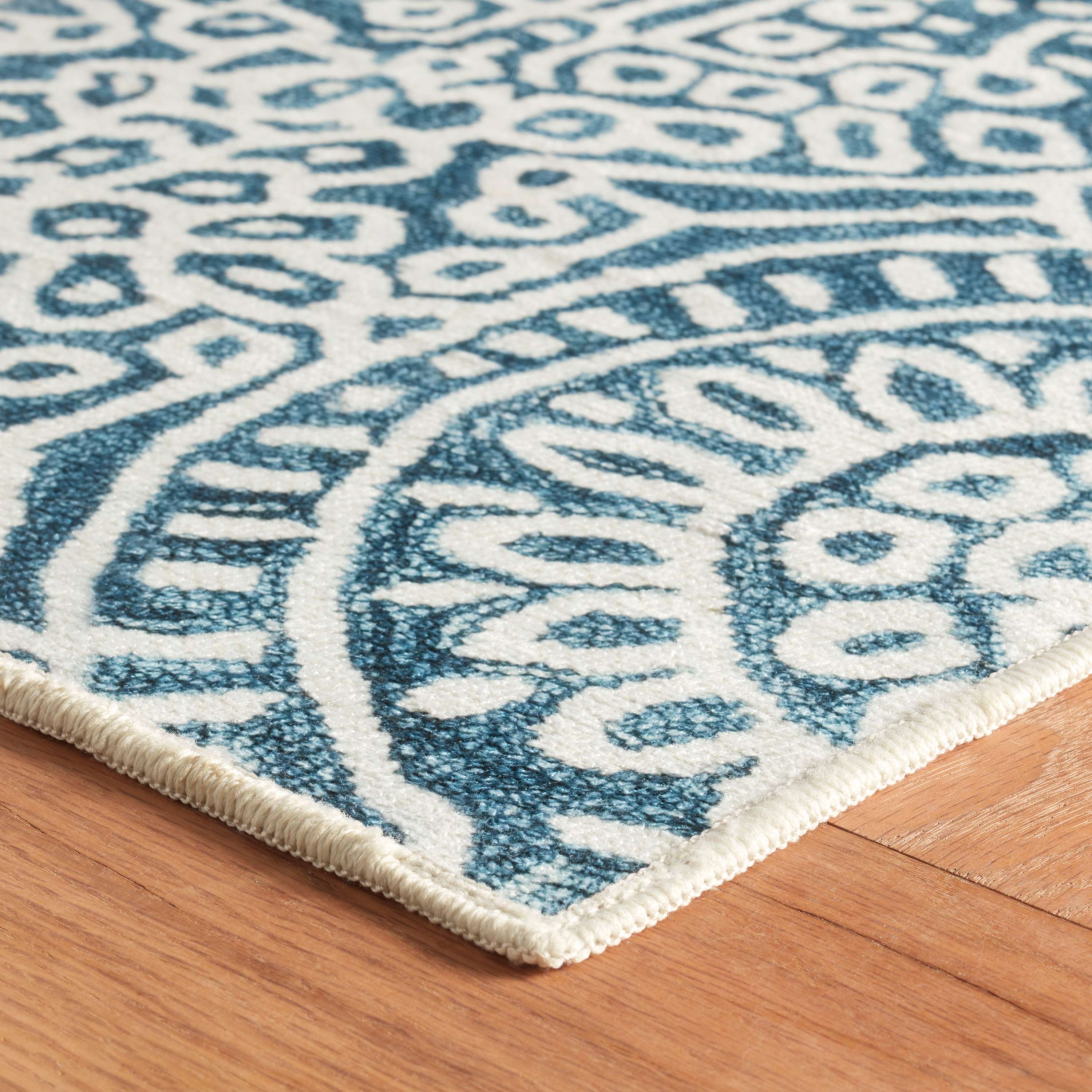 Temple-Ink-Washable-Rug_DA2056_corner-detail.jpg